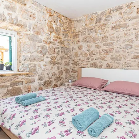 Awesome In With Wifi Holiday home Kaprije