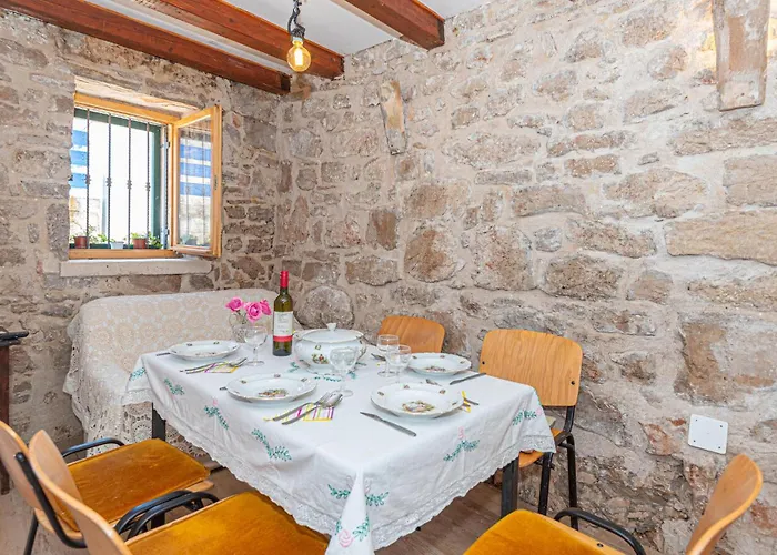 Vakantiehuis Awesome In With Wifi